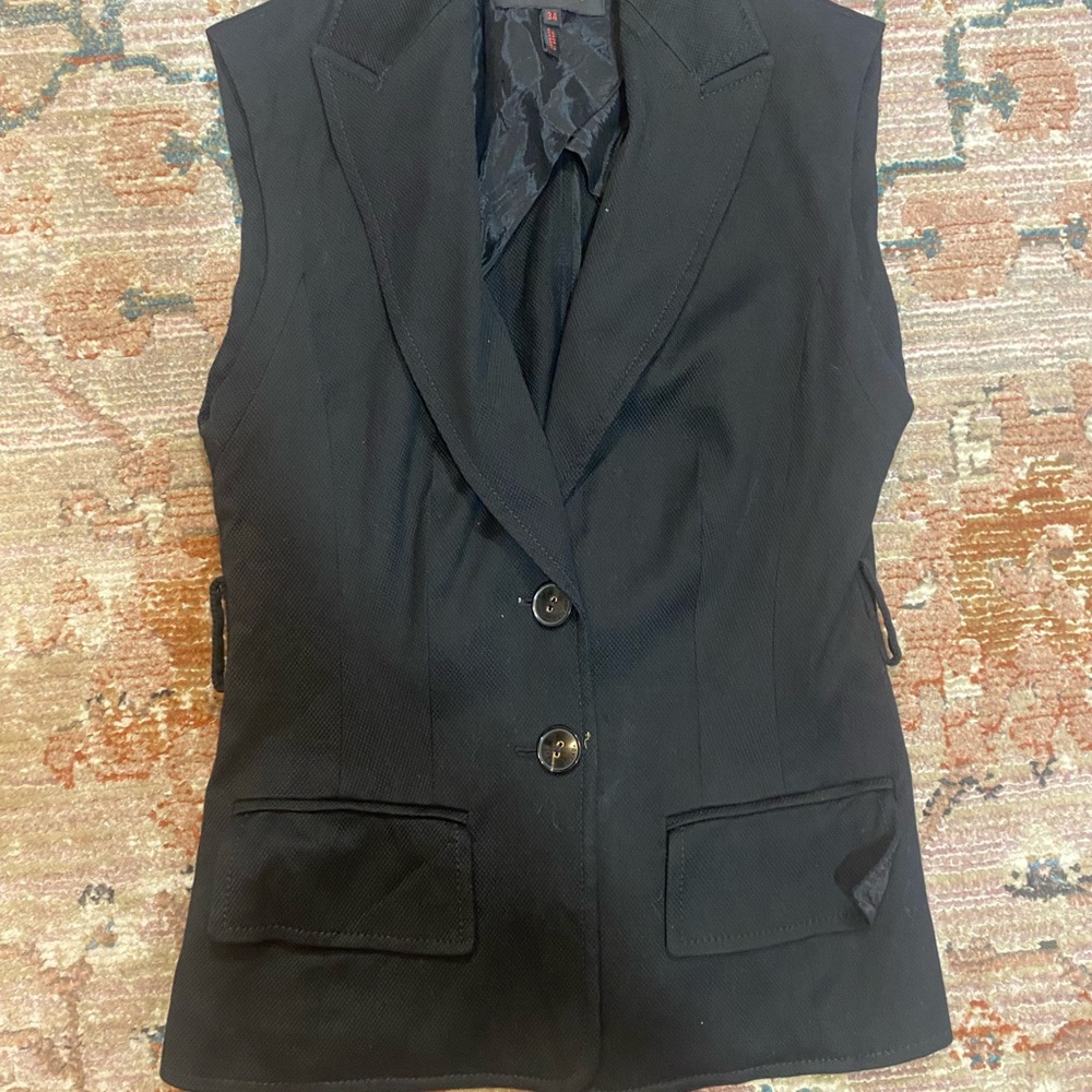 Escada Women's Black Sleeveless Blazer